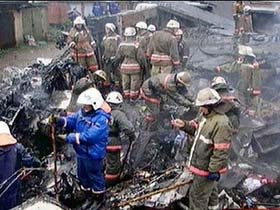 На месте крушения самолета А-310. Фото AFP (с) На месте крушения самолета А-310. Фото AFP (с)