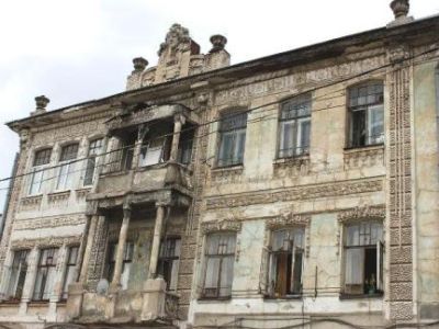 Старинный дом. Фото Павла Валерина, Каспаров.Ru  Старинный дом. Фото Павла Валерина, Каспаров.Ru