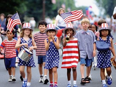Дети на празднике в честь Дня независимости США. Источник - cdn.history.com Дети на празднике в честь Дня независимости США. Источник - cdn.history.com