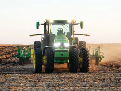 Сельхозтехника John Deere. Фото: agroexpert.md