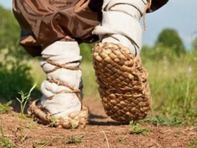 Традиционноценностные лапти. Фото: slovene.online Традиционноценностные лапти. Фото: slovene.online